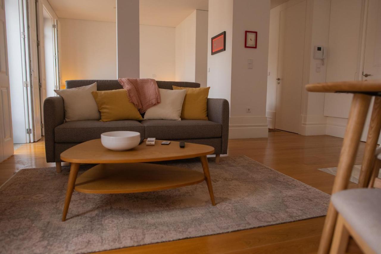 Spacious Studio W/ Balcony & Ac By Lovelystay Porto Zewnętrze zdjęcie