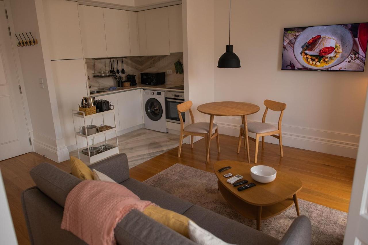 Spacious Studio W/ Balcony & Ac By Lovelystay Porto Zewnętrze zdjęcie